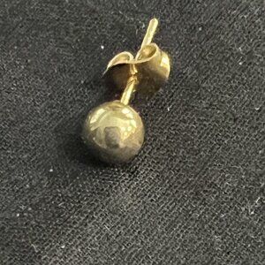 COPY - VINTAGE SINGLE SMALL "GOLD" BALL EARRING